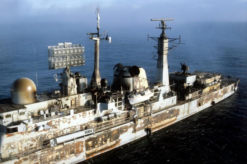HMS Sheffield d80