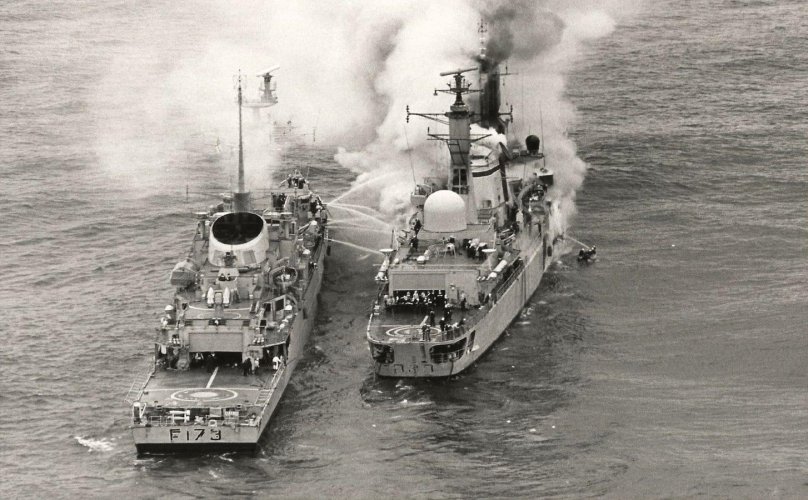 Эсминец Шеффилд Фолкленды