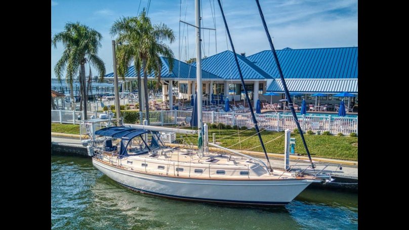 Яхты Island Packet парусные