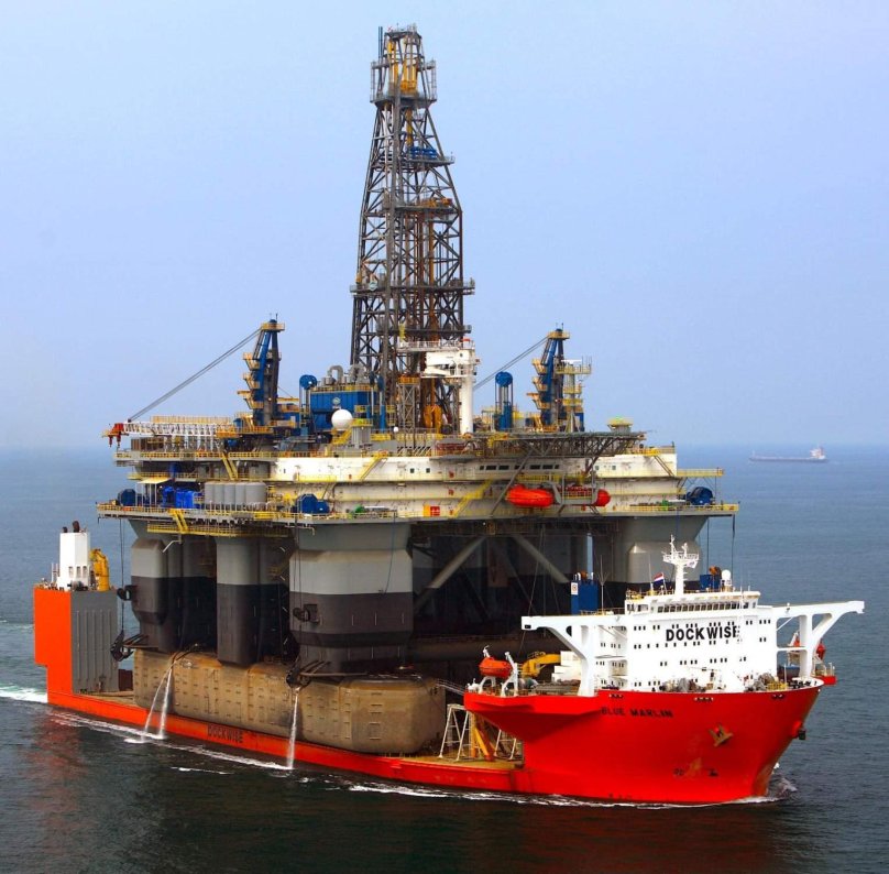 Корабль-док Blue Marlin