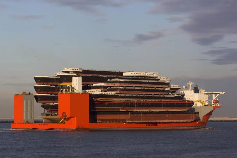 Dockwise корабль