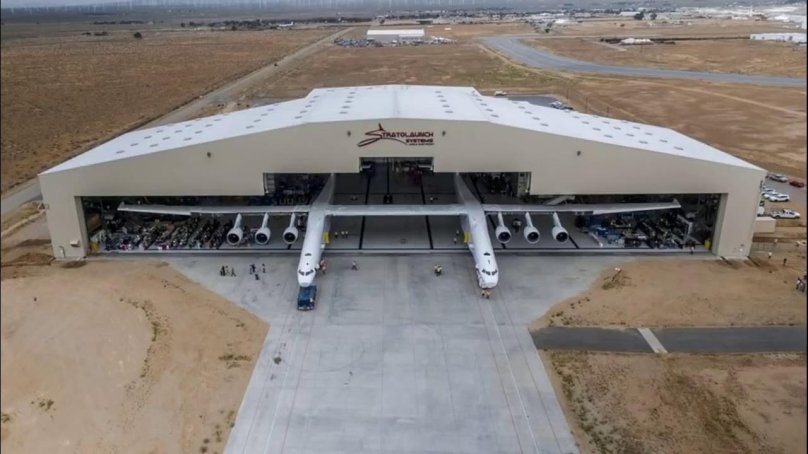 Самолет Roc Stratolaunch