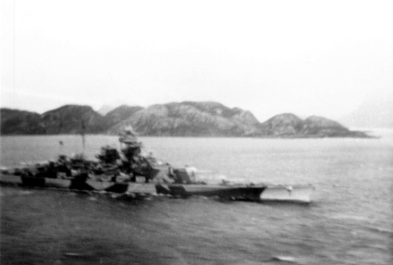 Останки линкора Тирпиц