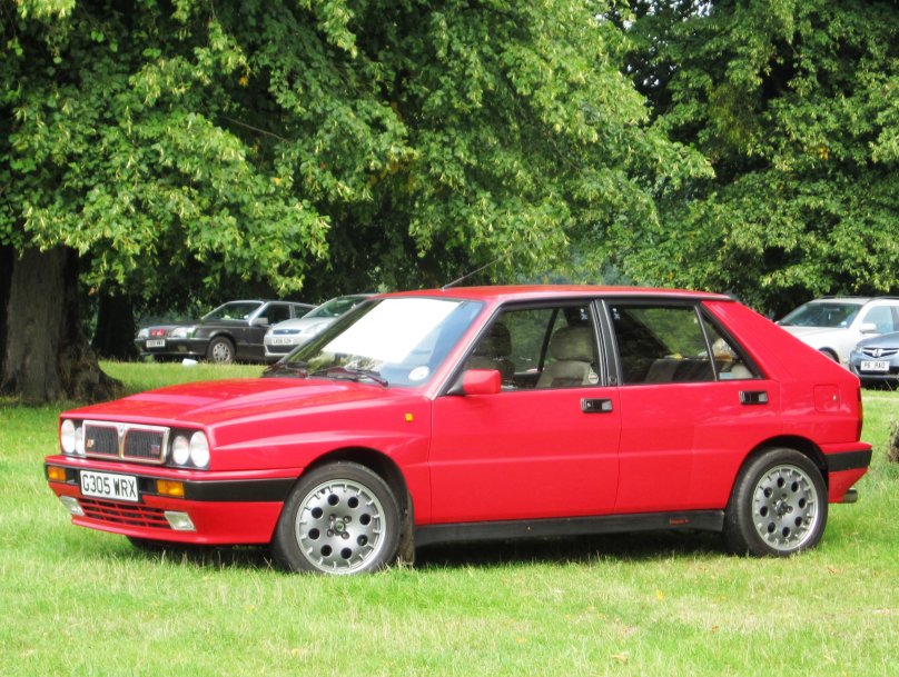 Лянча Дедра интеграле