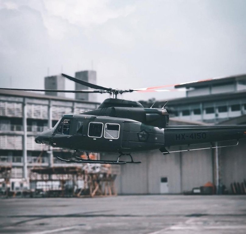 Белл 412 вертолет президента Ирана