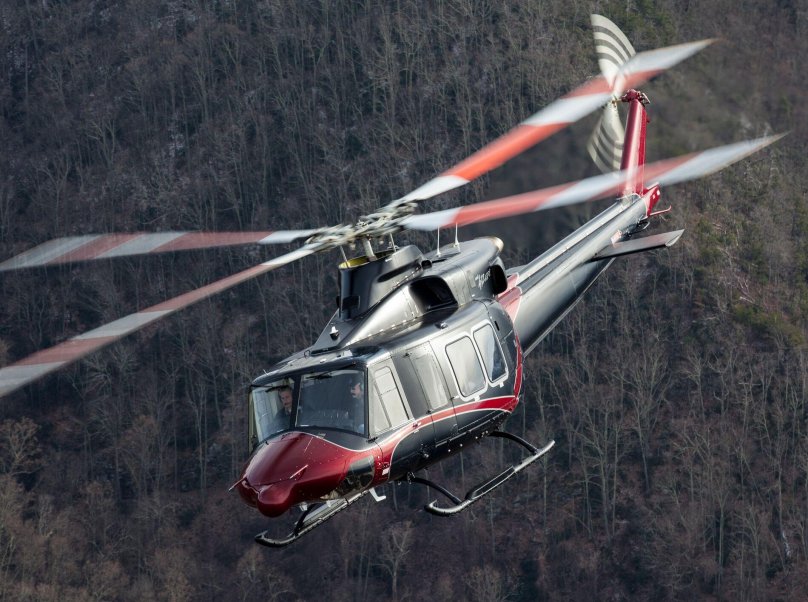 Bell 412 вертолет