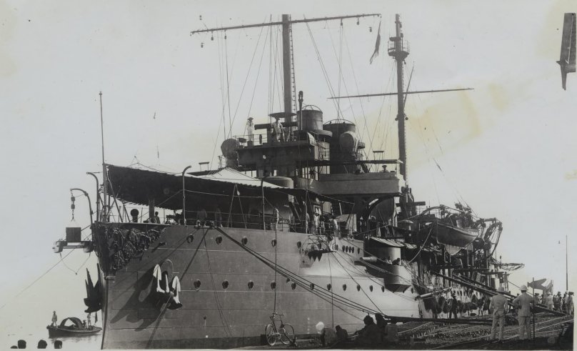 Броненосец де Зевен Провинсиен