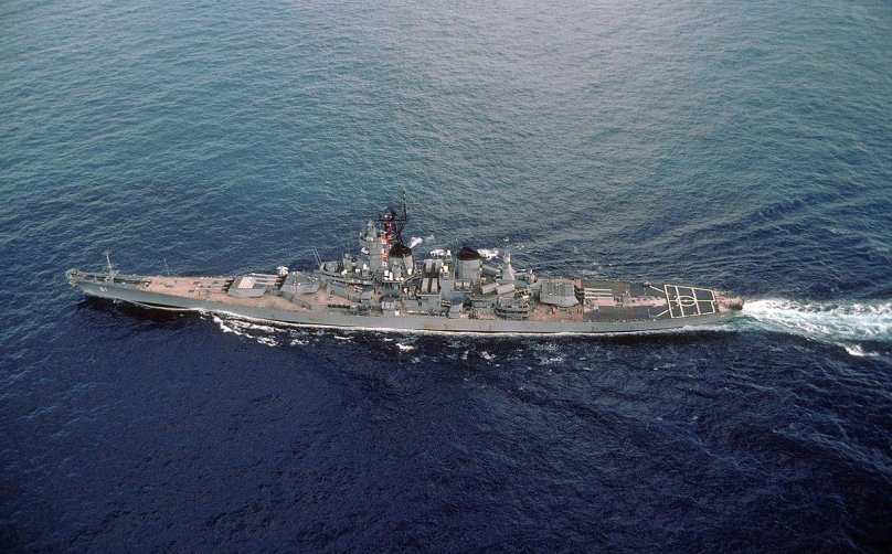Корабль USS Iowa BB-61