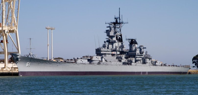 Линкор USS Iowa (BB-61)
