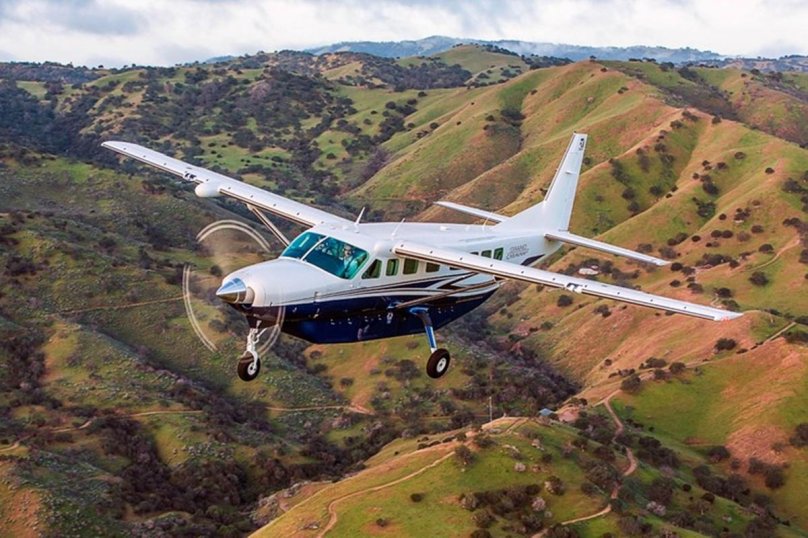 Cessna 208 самолет