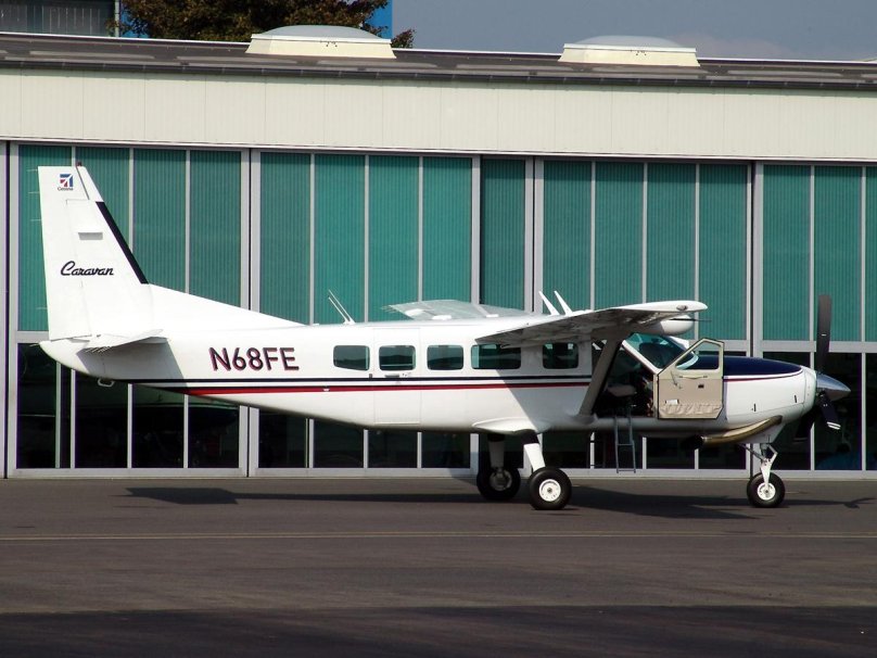 Цессна 208