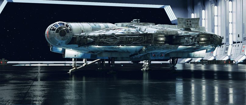 Тысячелетний Сокол в ангаре