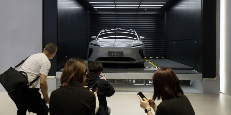 Китайский электромобиль Гелик