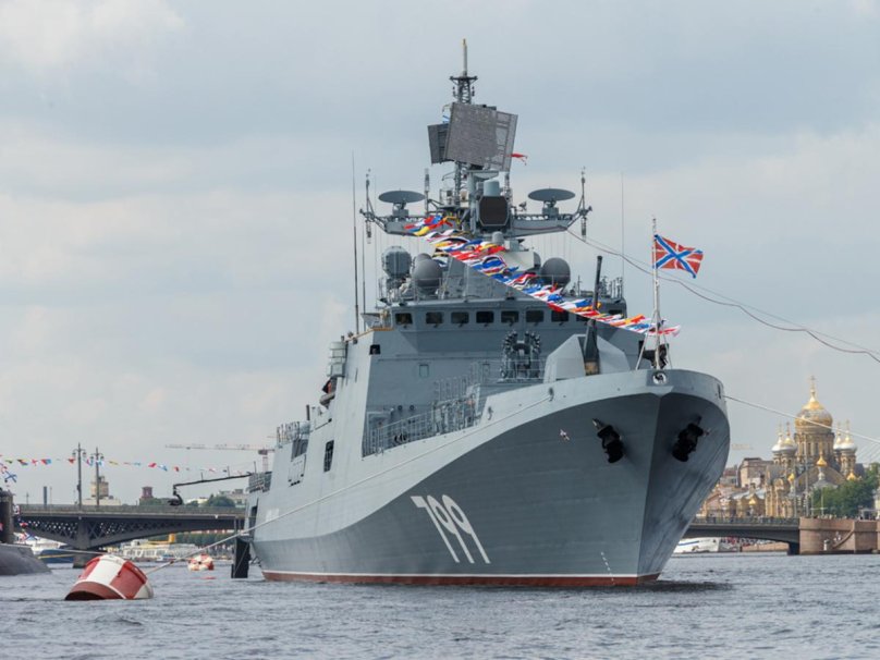 Крейсер Макаров Севастополь