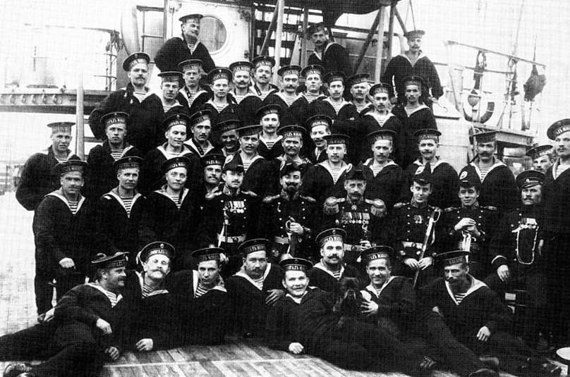 Крейсер Адмирал Макаров