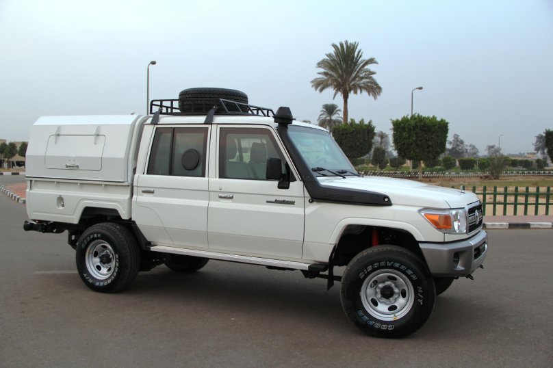 Toyota Land Cruiser 70 Double Cab