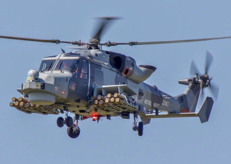 Aw159 вертолет