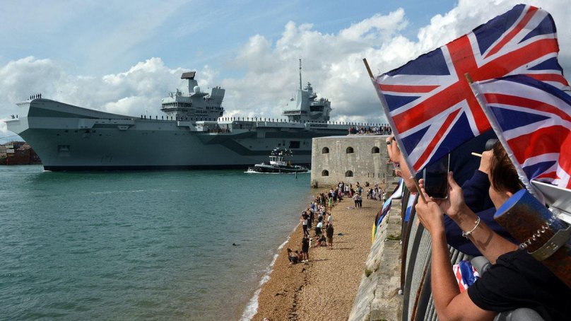 Британский авианосец «принц Уэльский»