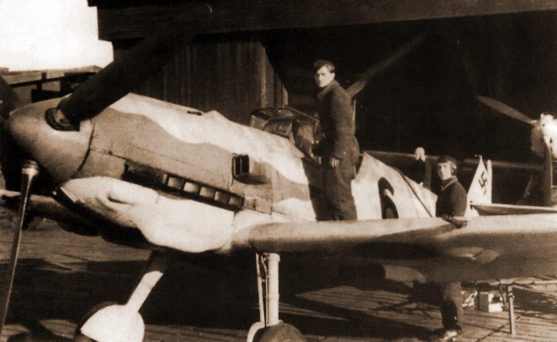 Значение слова Мессер Шмидт самолёт