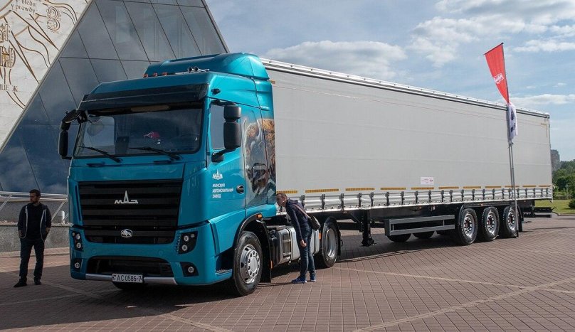 МАЗ-5440 м9 седельный тягач