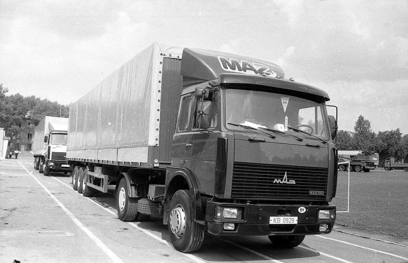 Грузовик МАЗ 5432