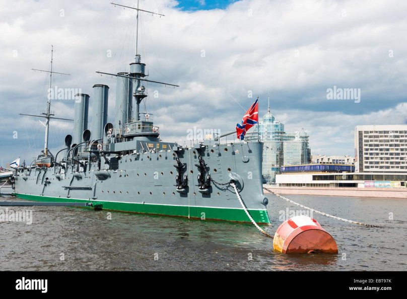 Крейсер Аврора в Санкт-Петербурге фото