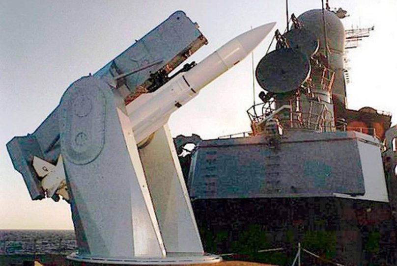 SM-6 зенитная управляемая ракета