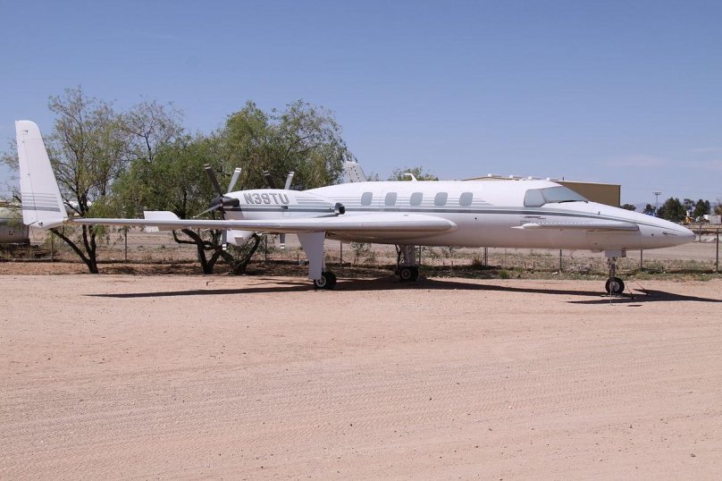 Beechcraft Starship 2000