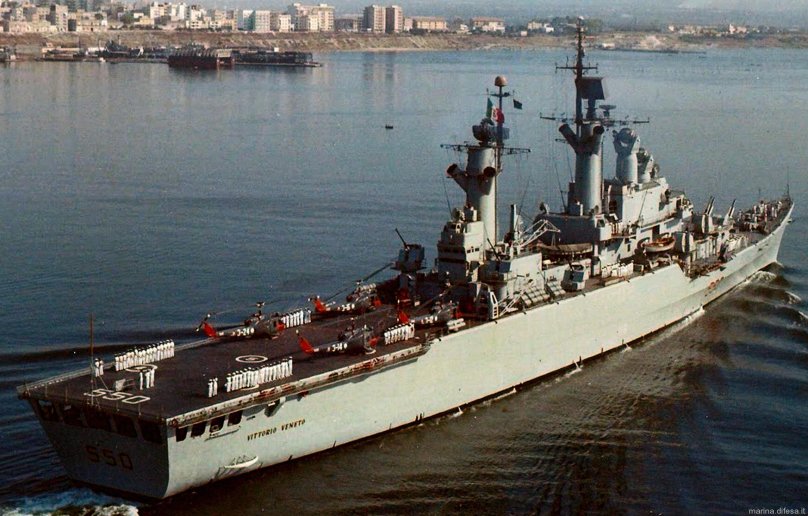 Вертолетоносец Витторио Венето