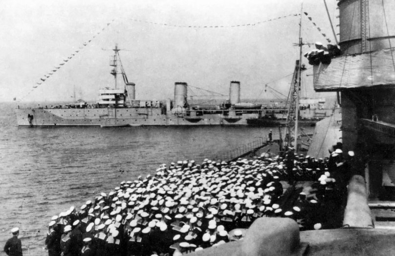 Крейсер красный Крым