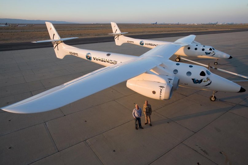 Virgin Galactic самолет