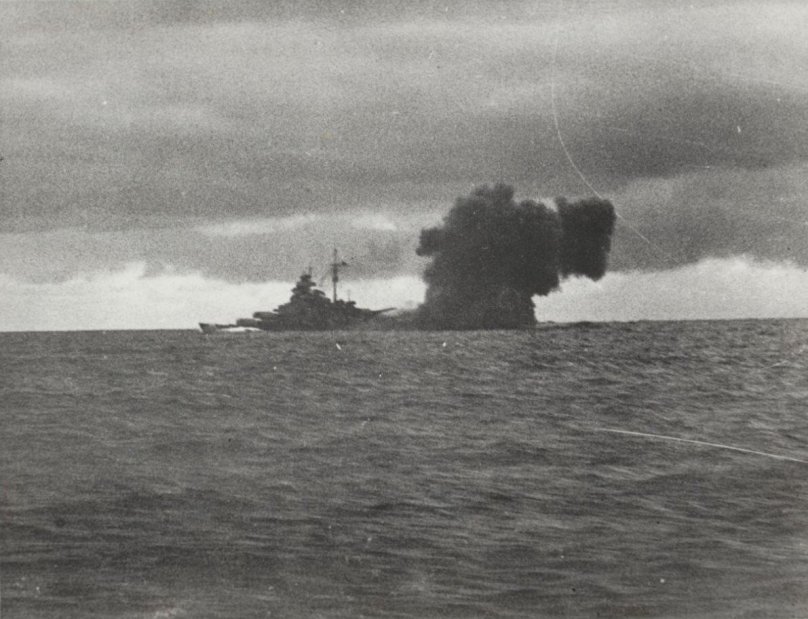 Потопленный линкор бисмарк