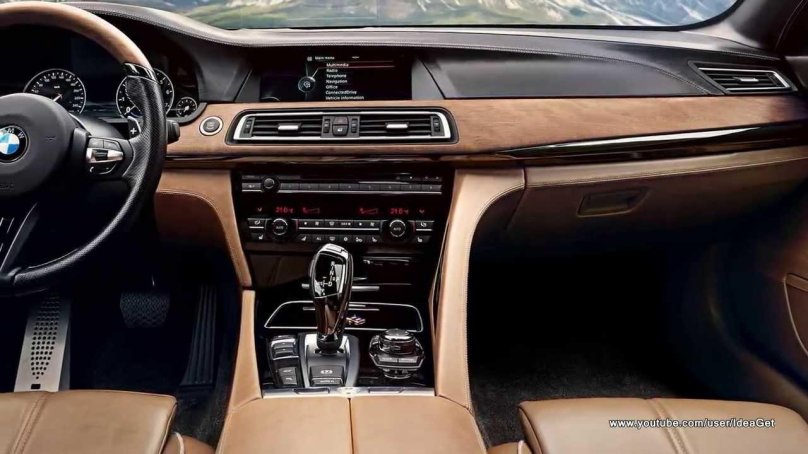 BMW Gran lusso p7m8a