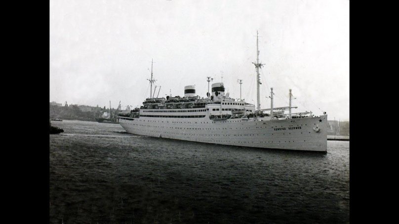 Теплоход Берлин Адмирал Нахимов