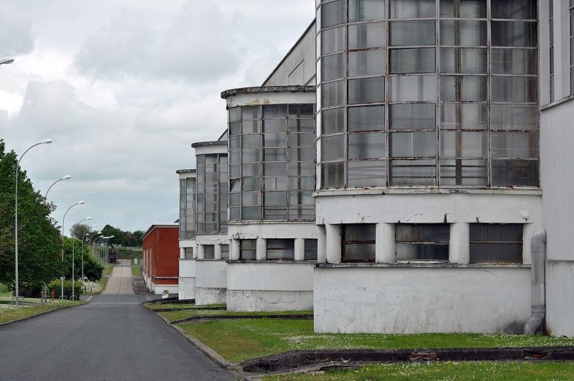 Фасад завода