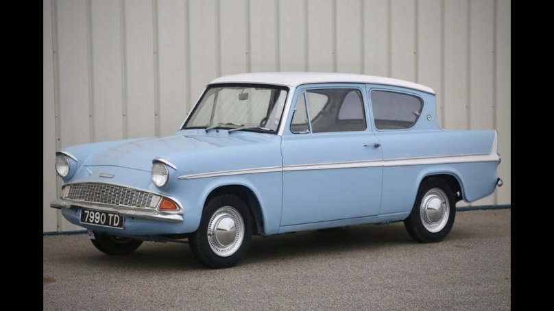 Ford Anglia 105e Deluxe