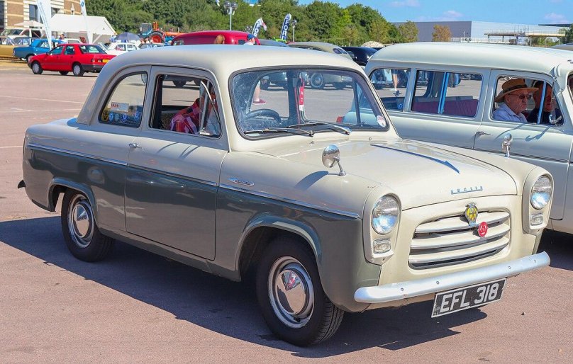Ford Anglia 100e
