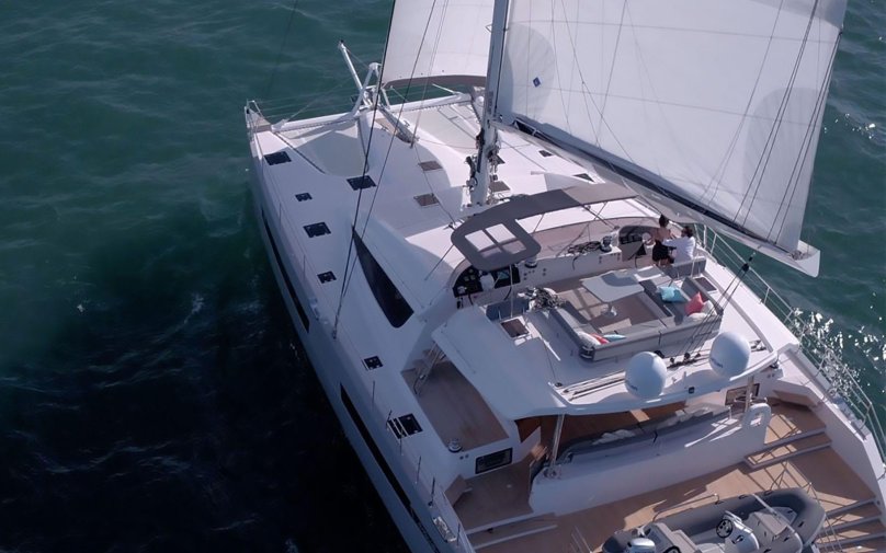 Катамаран Privilege 515