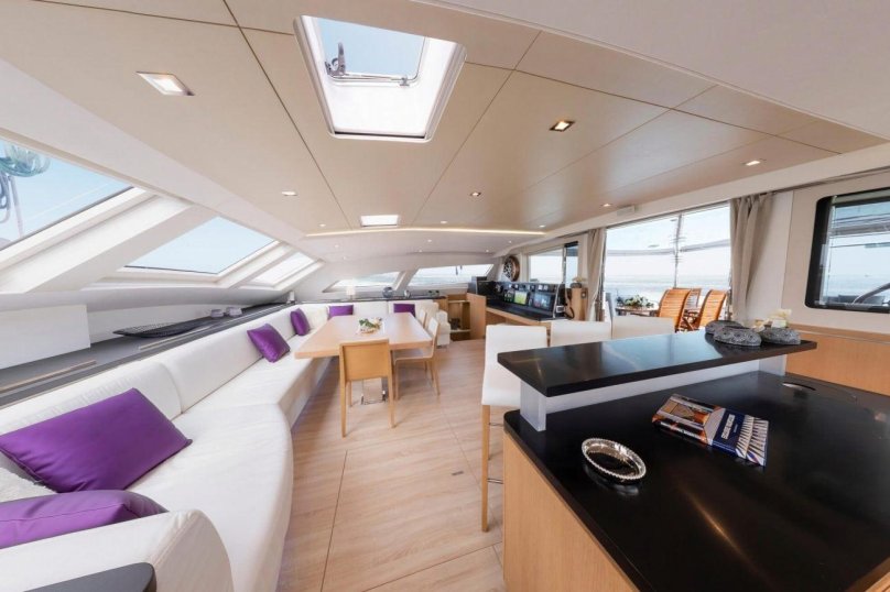 Яхта Намасте Сочи