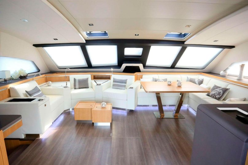 Катамаран привилегия 495