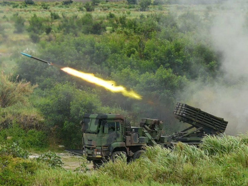 Thunderbolt-2000 реактивная система залпового огня