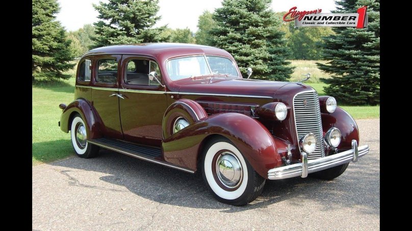 Packard 180 Formal sedan 1942