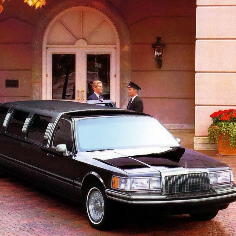 Lincoln Town car 1992 лимузин