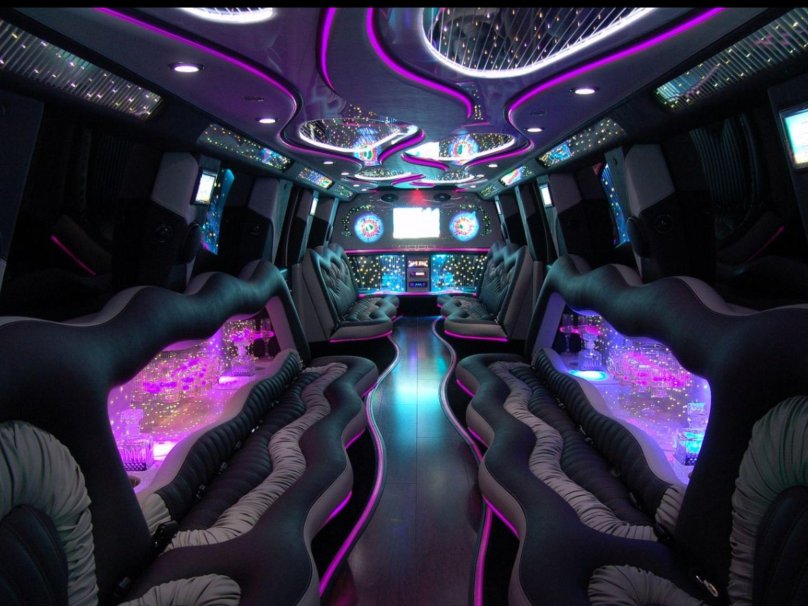 Лимузин Хаммер салон