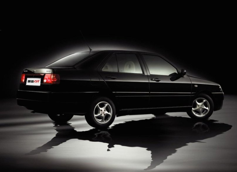 Машина Chery Amulet a15