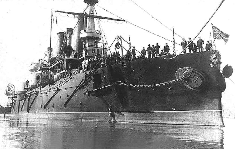 Корабль Петропавловск 1904