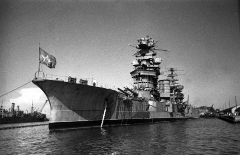 Линкор Севастополь