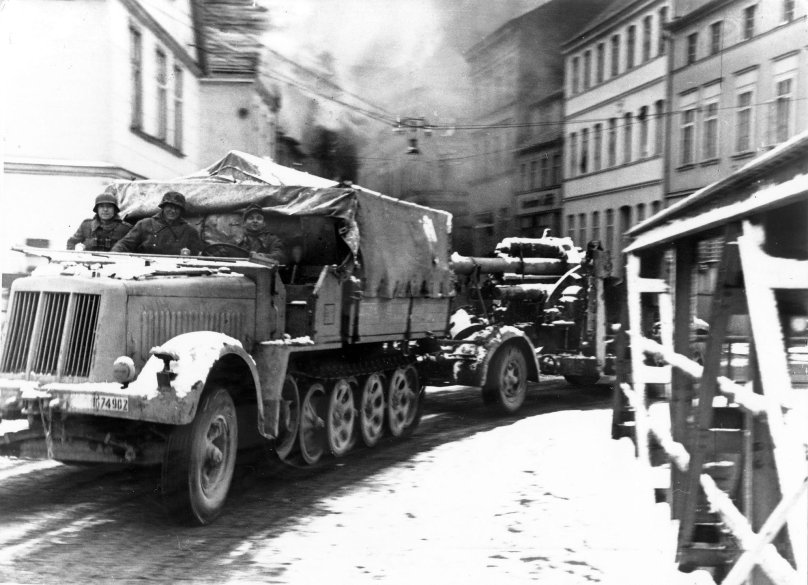 SD/KFZ. 7 Зенитка