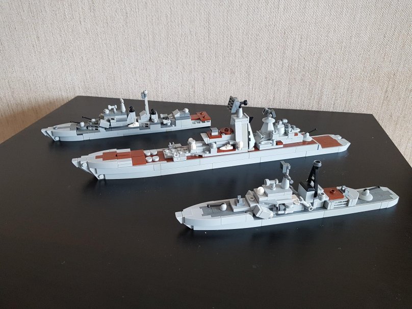 Лего крейсер Петр Великий