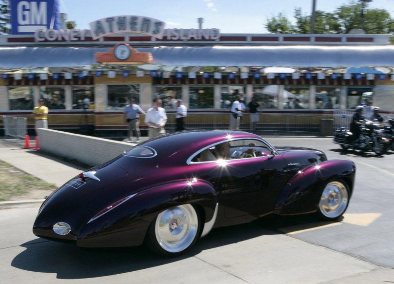 Машина Holden Efijy Concept